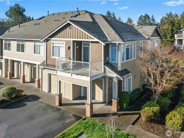 529 241st Lane SE, Sammamish WA 98074