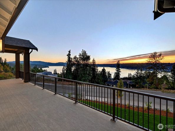 1642 205th Place NE, Sammamish WA 98074