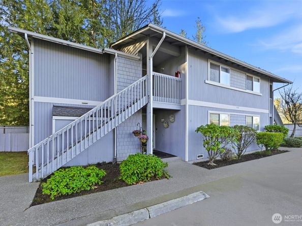 9105 1st Pl NE 1, Lake Stevens WA 98258