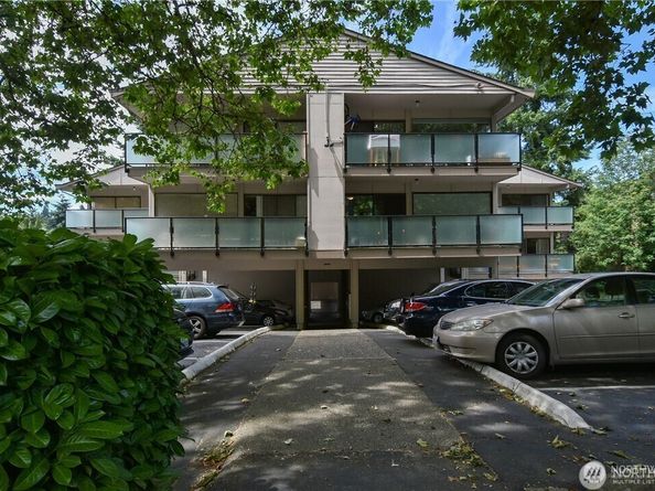 321 Bellevue Way SE 403, Bellevue WA 98004