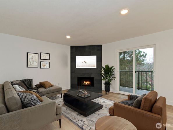 12525 NE 145th Place F93, Kirkland WA 98034