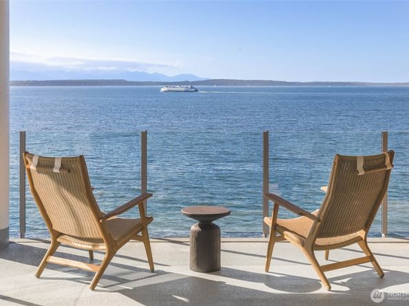 1250 Alki Avenue SW PHA, Seattle WA 98116