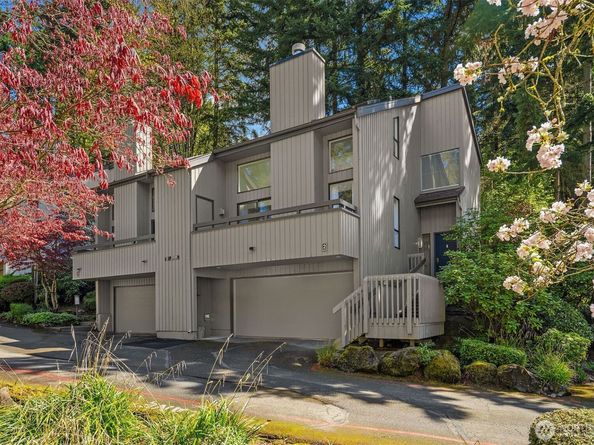 3506 108th Place NE 2, Bellevue WA 98004