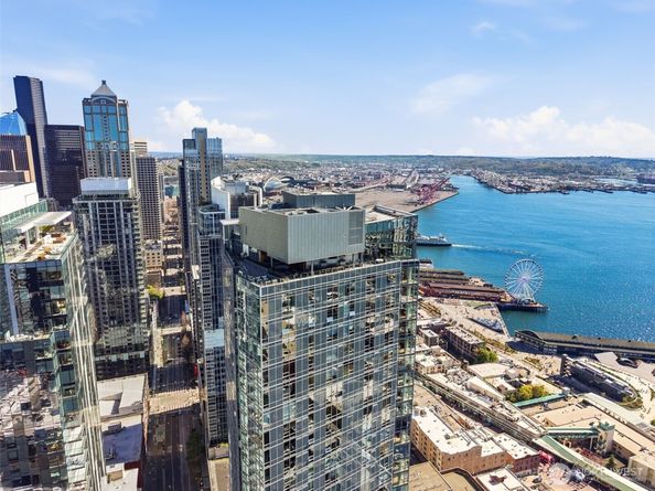 121 Stewart Street 1803, Seattle WA 98101