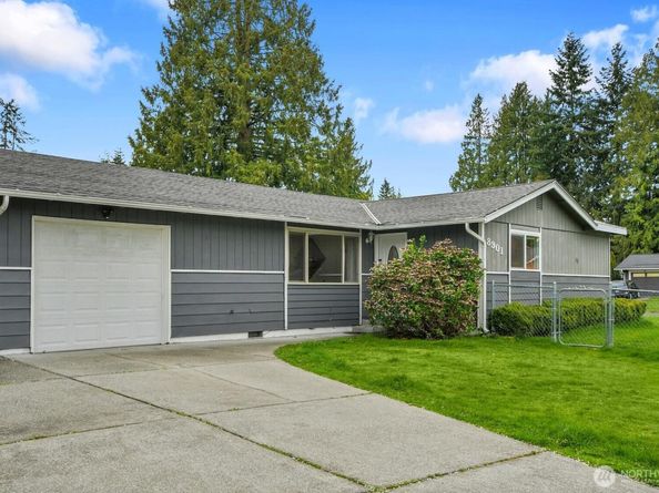 8901 Emerson Place, Everett WA 98208