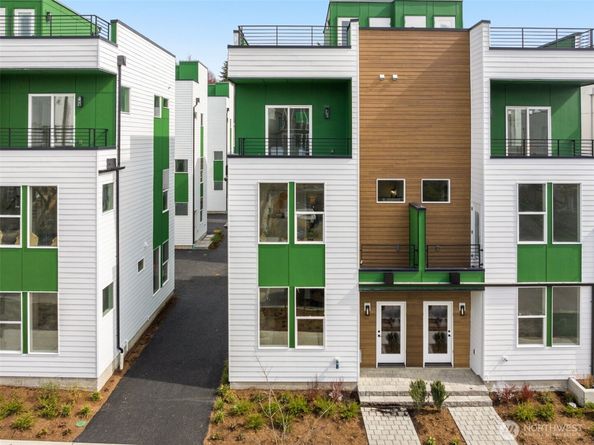 906 A 28th Avenue S, Seattle WA 98144