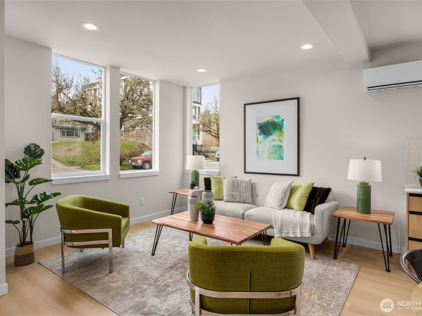 906 A 28th Avenue S, Seattle WA 98144