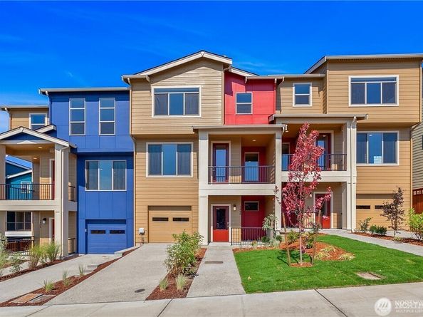 1066 SW 99th Place 55, Seattle WA 98106