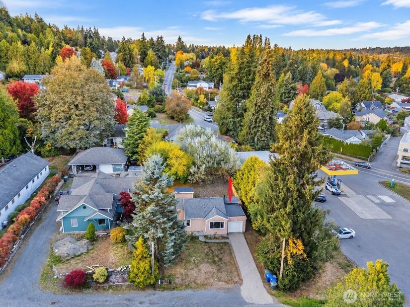 5522 NE 193rd Street, Lake Forest Park WA 98155