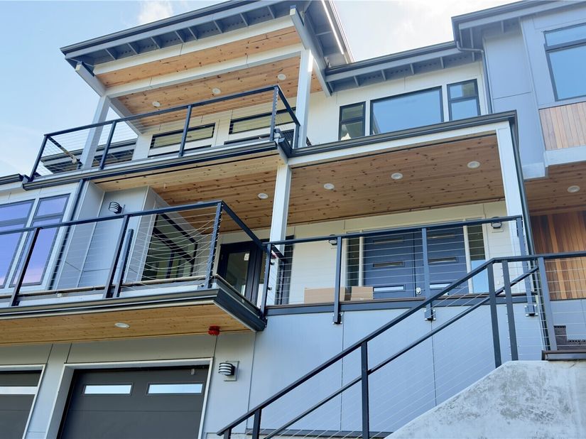 23818 SE 59th Street, Issaquah WA 98029