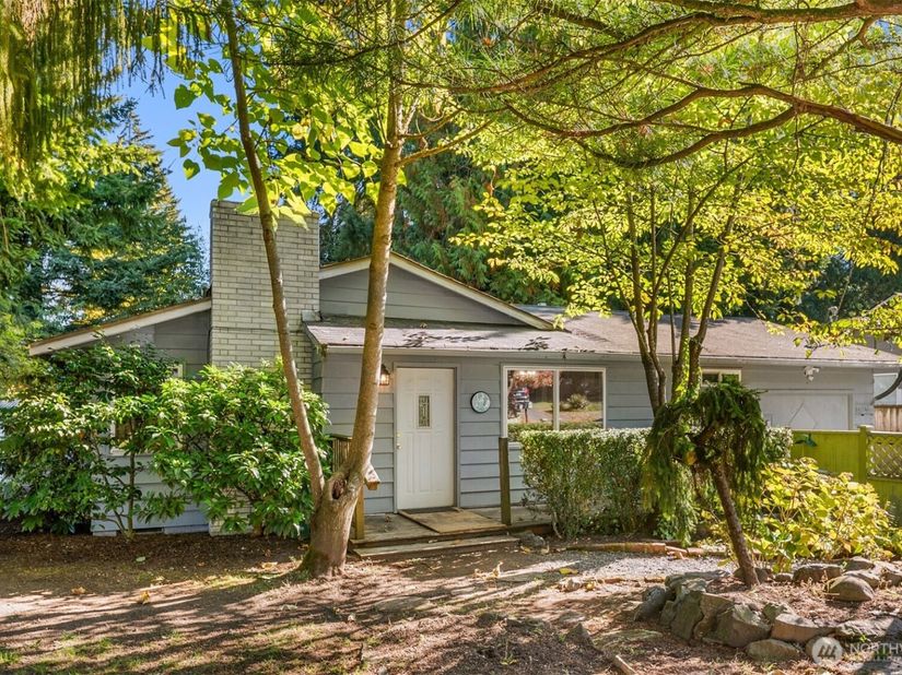 14048 75th Avenue NE, Kirkland WA 98034