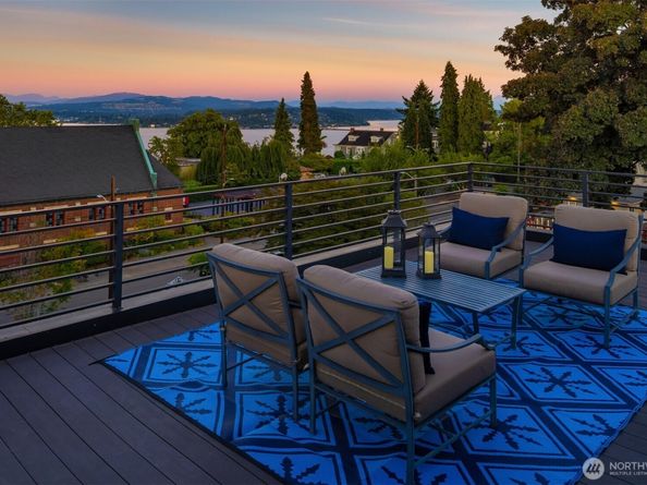 928 34th Avenue, Seattle WA 98122