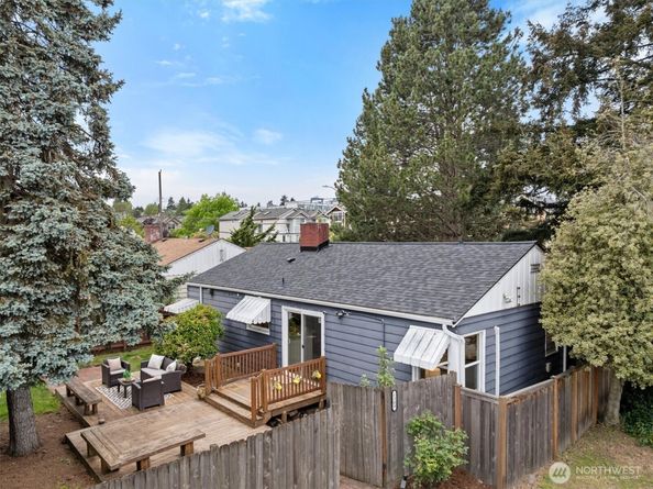 1309 N 85th Street, Seattle WA 98103