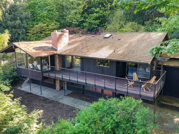797 NW Culbertson Drive
