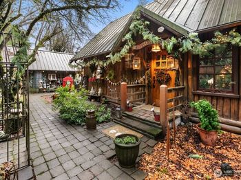 25629 NE Redmond-Fall City Road