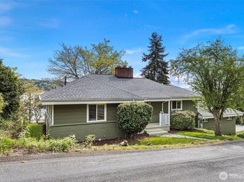 11210 Lakeside Avenue NE