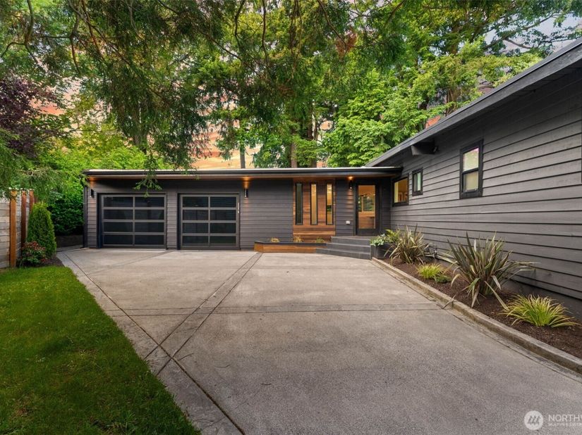 12334 SE 23rd Place, Bellevue WA 98005