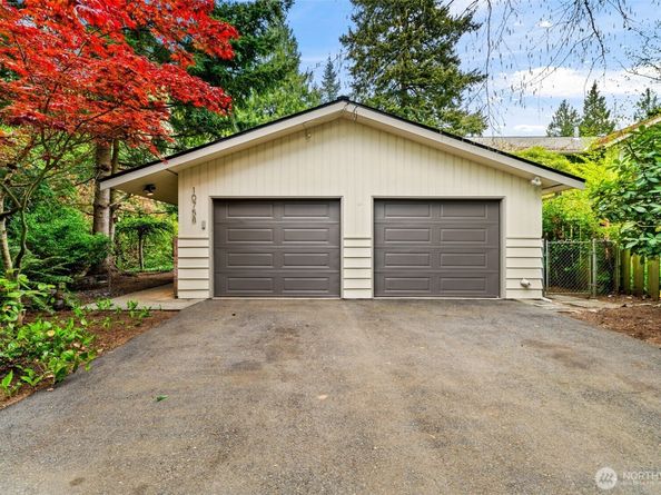 10758 Ashworth Avenue N, Seattle WA 98133