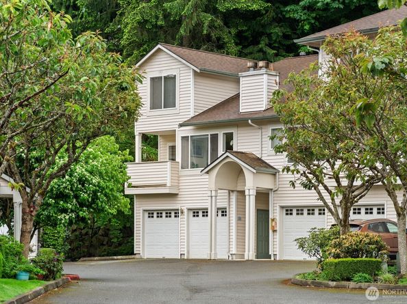 8828 238th St SW D1, Edmonds WA 98026