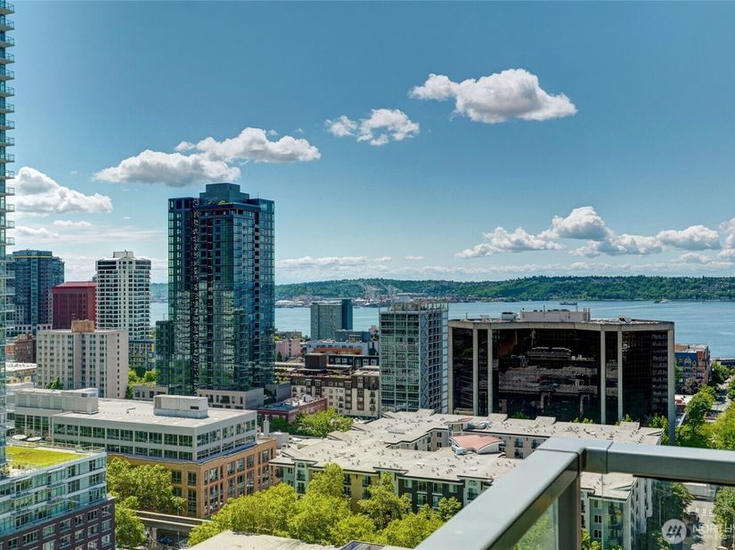 2510 6th Avenue 2003, Seattle WA 98121