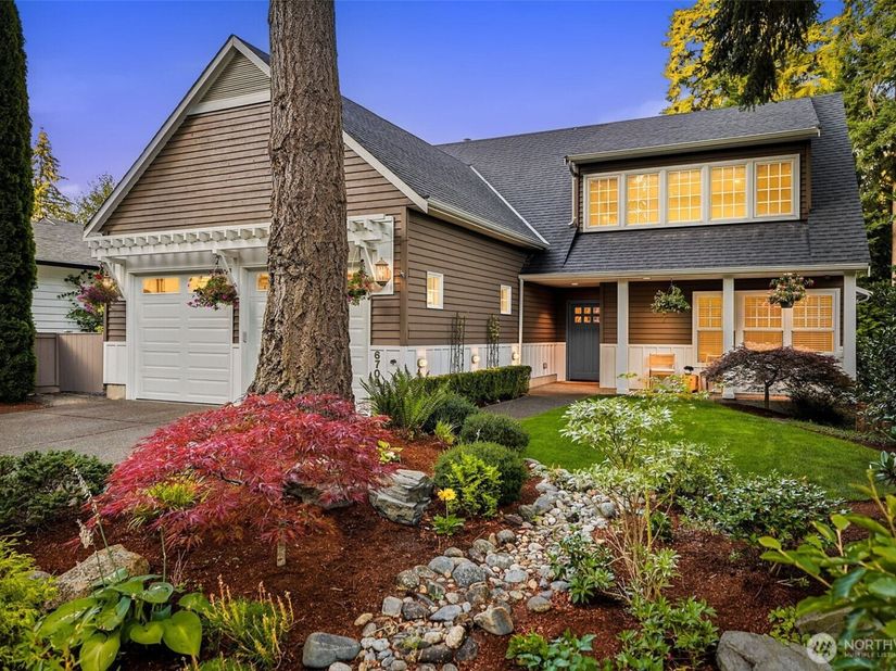 6708 125th Avenue NE, Kirkland WA 98033
