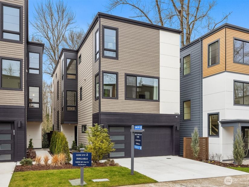 14856 HS#3 NE 2nd Court, Bellevue WA 98007