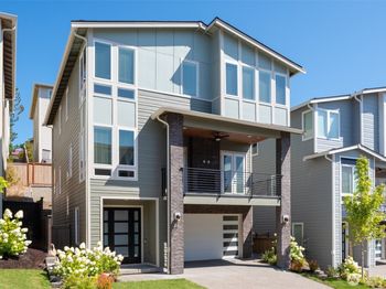 7544 S 129th Place