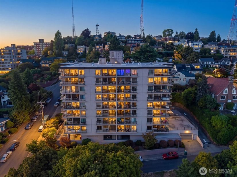 100 Ward Street 303, Seattle WA 98109