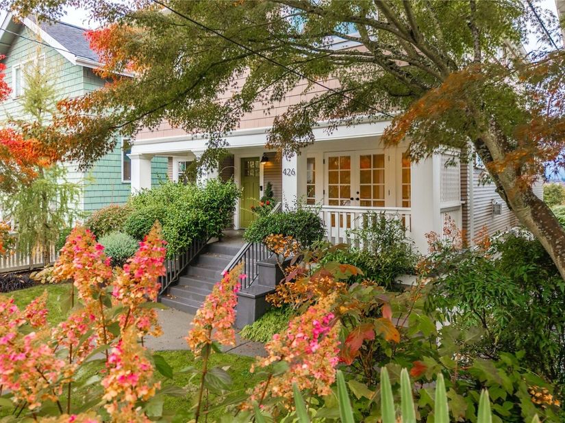 426 Smith Street, Seattle WA 98109