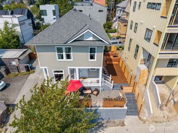 2216 E Fir Street