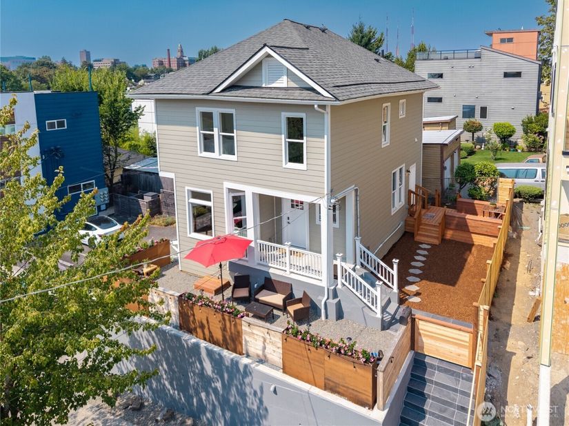 2216 E Fir Street, Seattle WA 98122