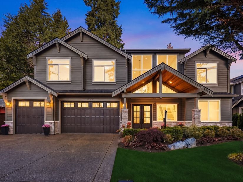 13004 NE 112th Street, Kirkland WA 98033