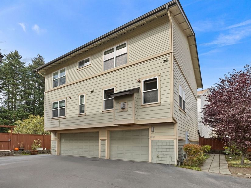 810 N 145th Lane, Shoreline WA 98133