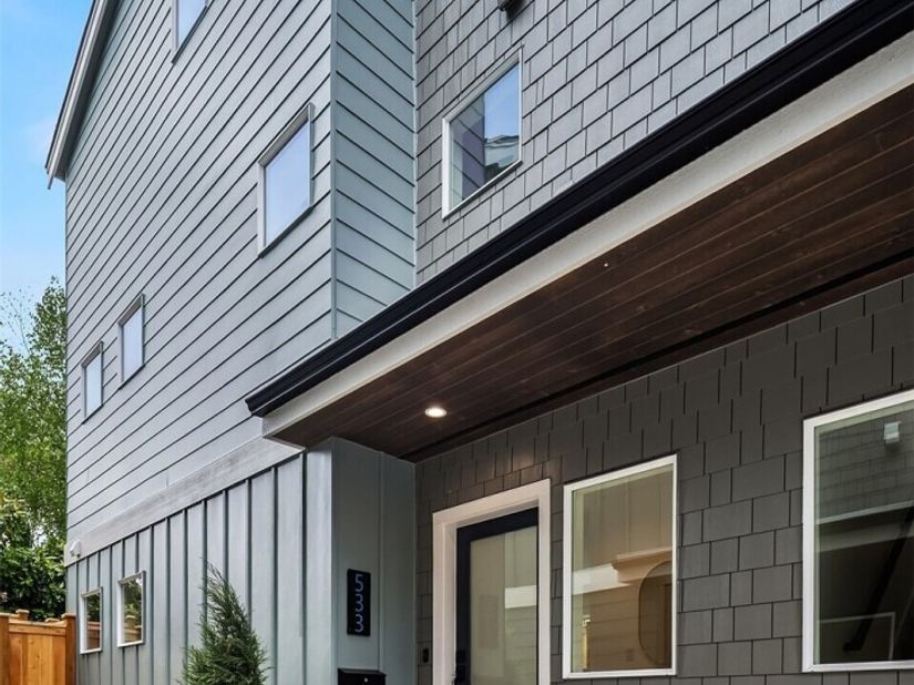 533 B N 70th Street, Seattle WA 98103
