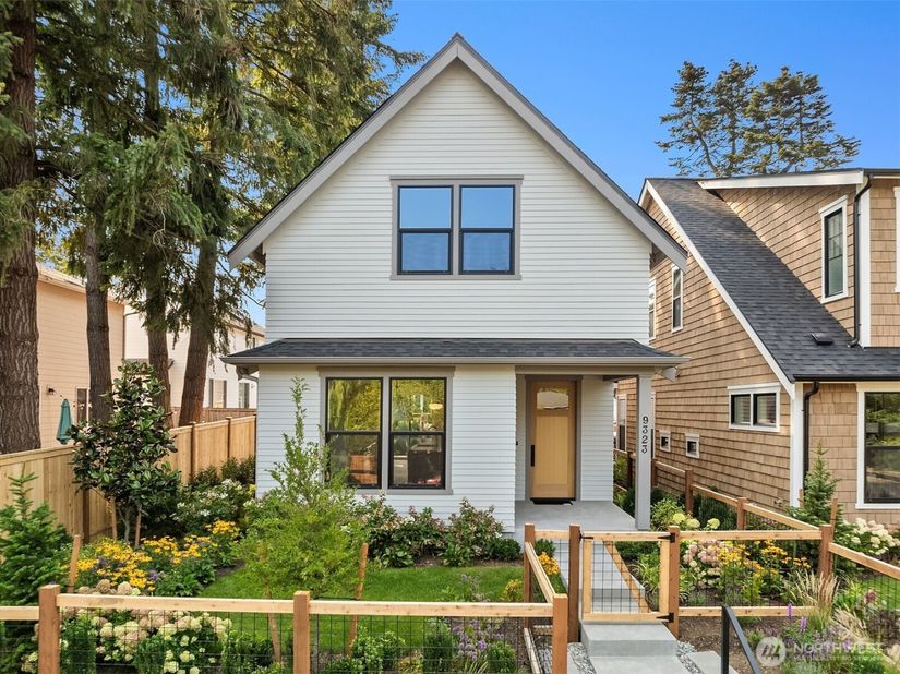 9323 126th Avenue NE, Kirkland WA 98033