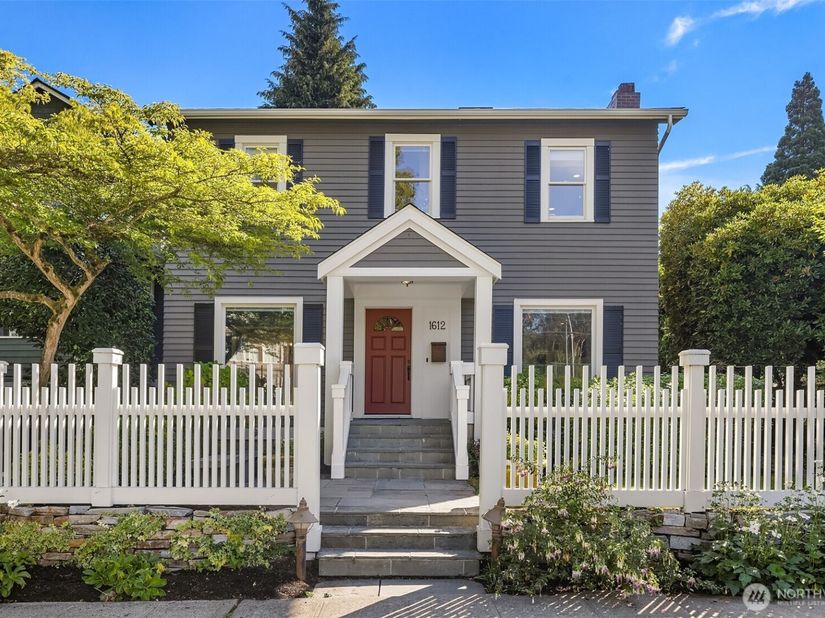 1612 38th Avenue E, Seattle WA 98112