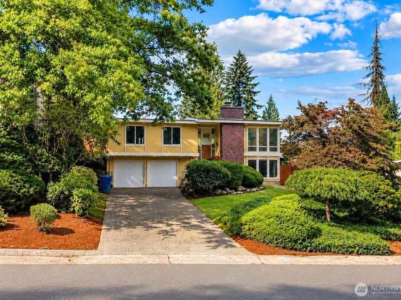 14512 SE 45th Place, Bellevue WA 98006