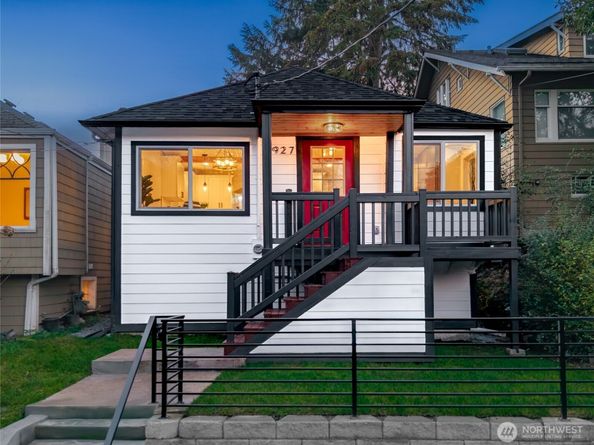 1927 42nd Avenue SW, Seattle WA 98116