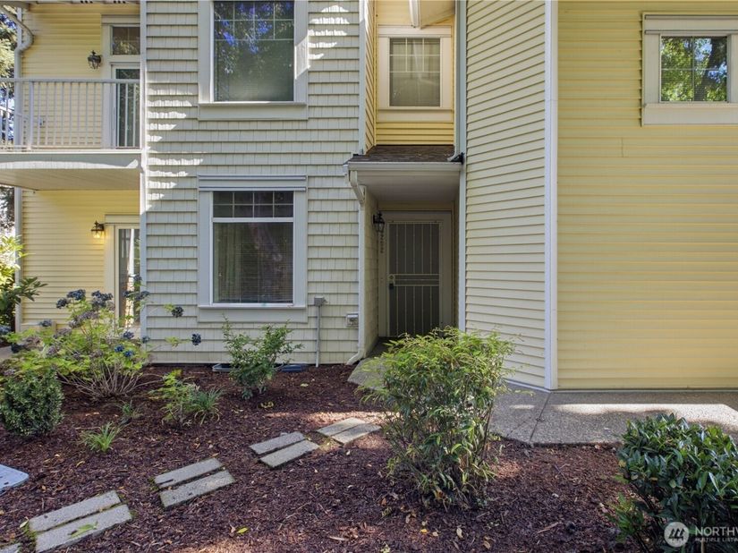 23202 58th Avenue S 21, Kent WA 98032