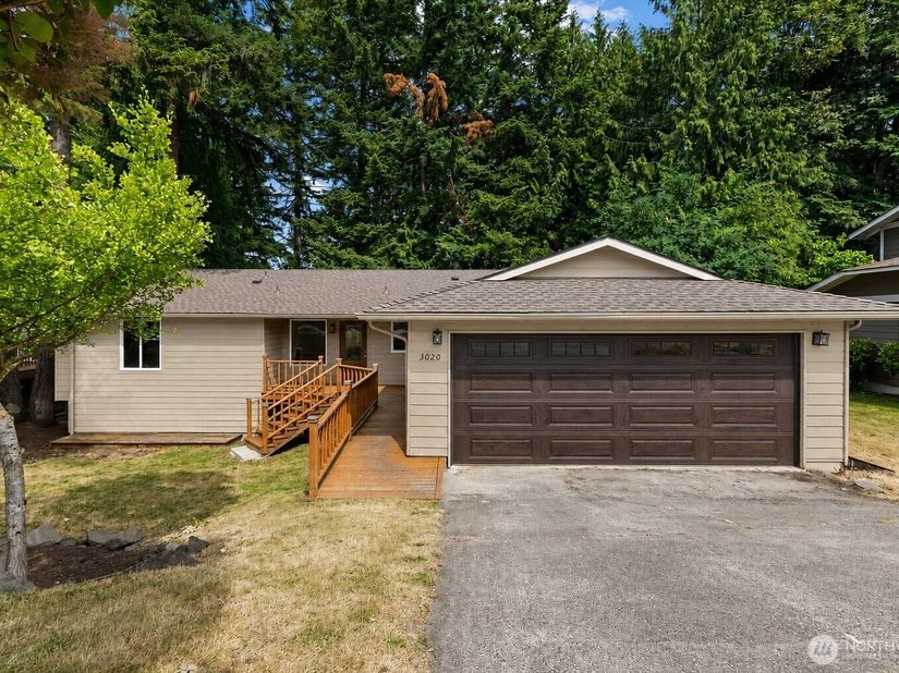 3020 169th Avenue NE, Bellevue WA 98008