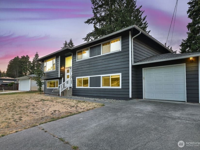 4601 238th Place SW, Mountlake Terrace WA 98043