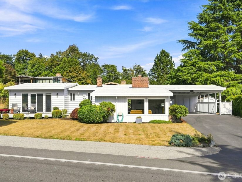 18112 60th Avenue NE, Kenmore WA 98028
