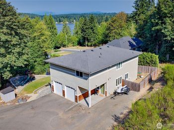 6110 Lakemont Lane