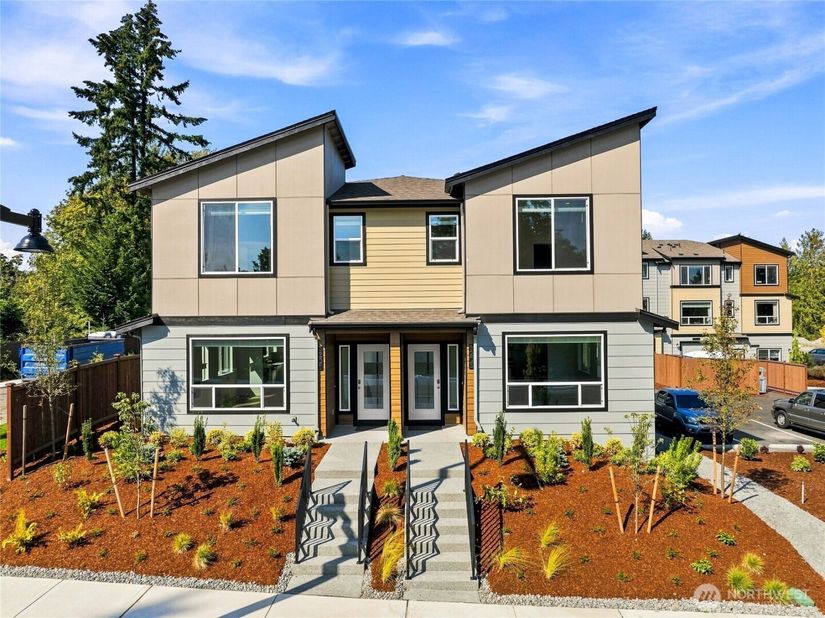 1203 Tacoma Court NE 8, Renton WA 98056