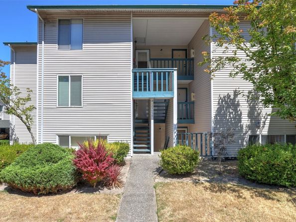 17431 Ambaum Boulevard S D2, Burien WA 98148