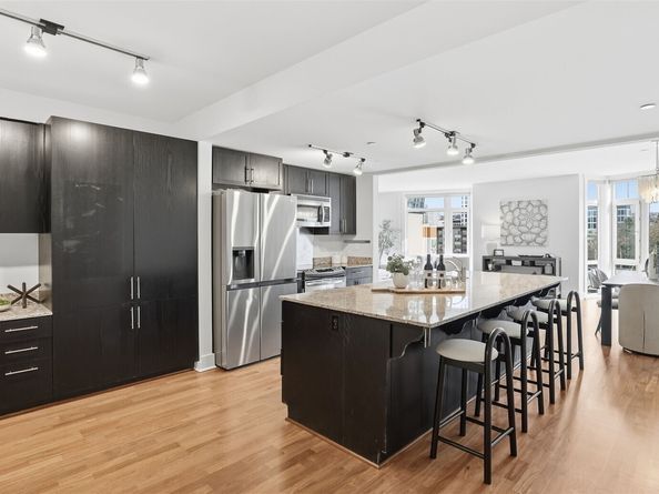 699 John Street 420, Seattle WA 98109