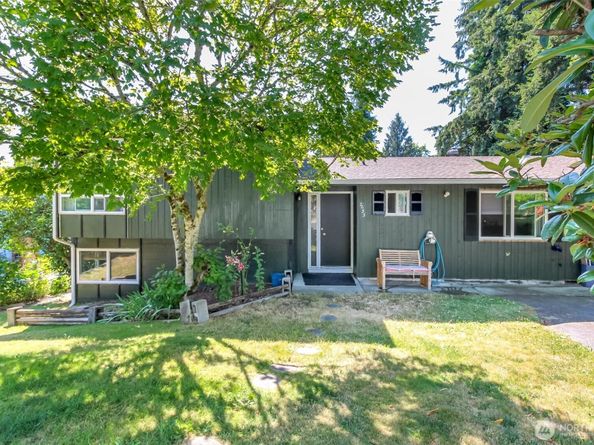 2633 Lake Youngs Court SE, Renton WA 98058