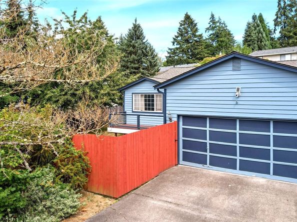 114 Dallas Street, Port Orchard WA 98366