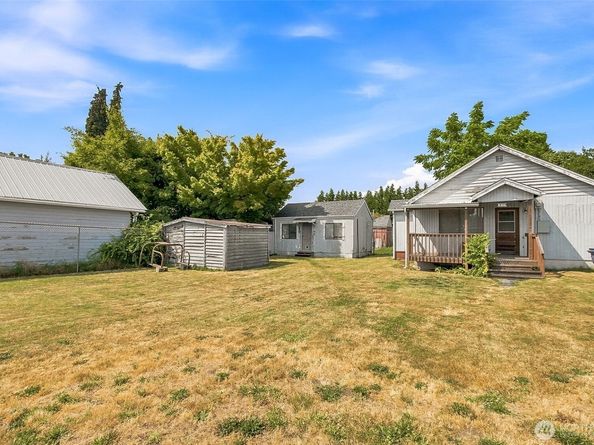 810 N 4th Street, Renton WA 98057