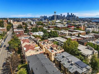 371 W Olympic Place